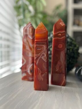 Carnelian obelisk